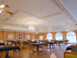 Chateau Rehabilitation and Healthcare Center - photo 4