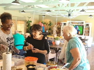 Soldano Senior Village Apartments - photo 3