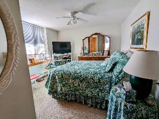 Plum Landing Retirement Community - photo 2