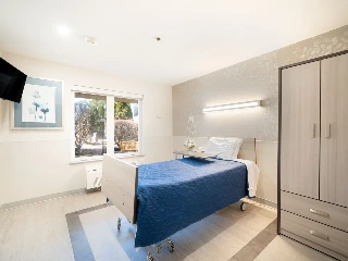 Complete Care at Kensington (Kensington Care and Rehab Center) - photo 2