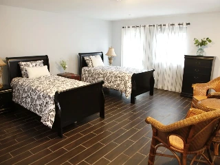 Pearl House Assisted Living Facility - photo 4