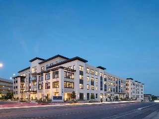 Grand Living at The Grove - photo 3