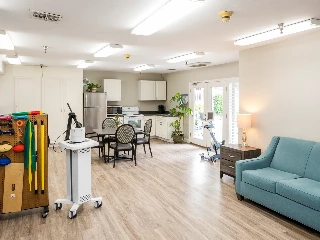Anaheim Healthcare Center - photo 4