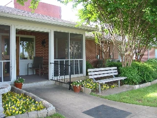 Riverside Senior Living - photo 4