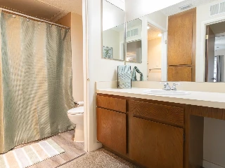 University Place Independent Living - photo 3