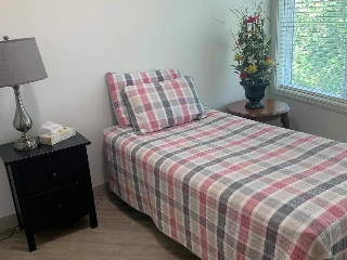 Shaftesbury Park Retirement Residence - photo 2