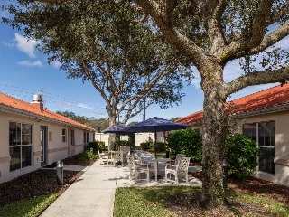 Arden Courts (West Palm Beach) - photo 3