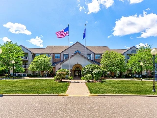 Rosehaven Manor Apartments - photo 4