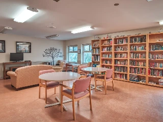 Extendicare Beacon Hill Long-Term Care Home - photo 5