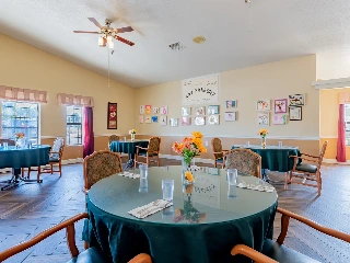 Valley Crest Memory Care - photo 5